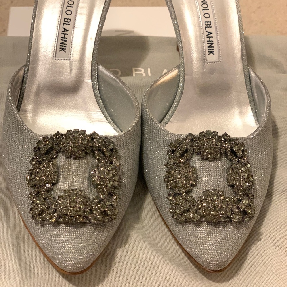 SOLD:Manolo Blahnik Hangisi Mules Silver Fabric 70 - Picture 3 of 6